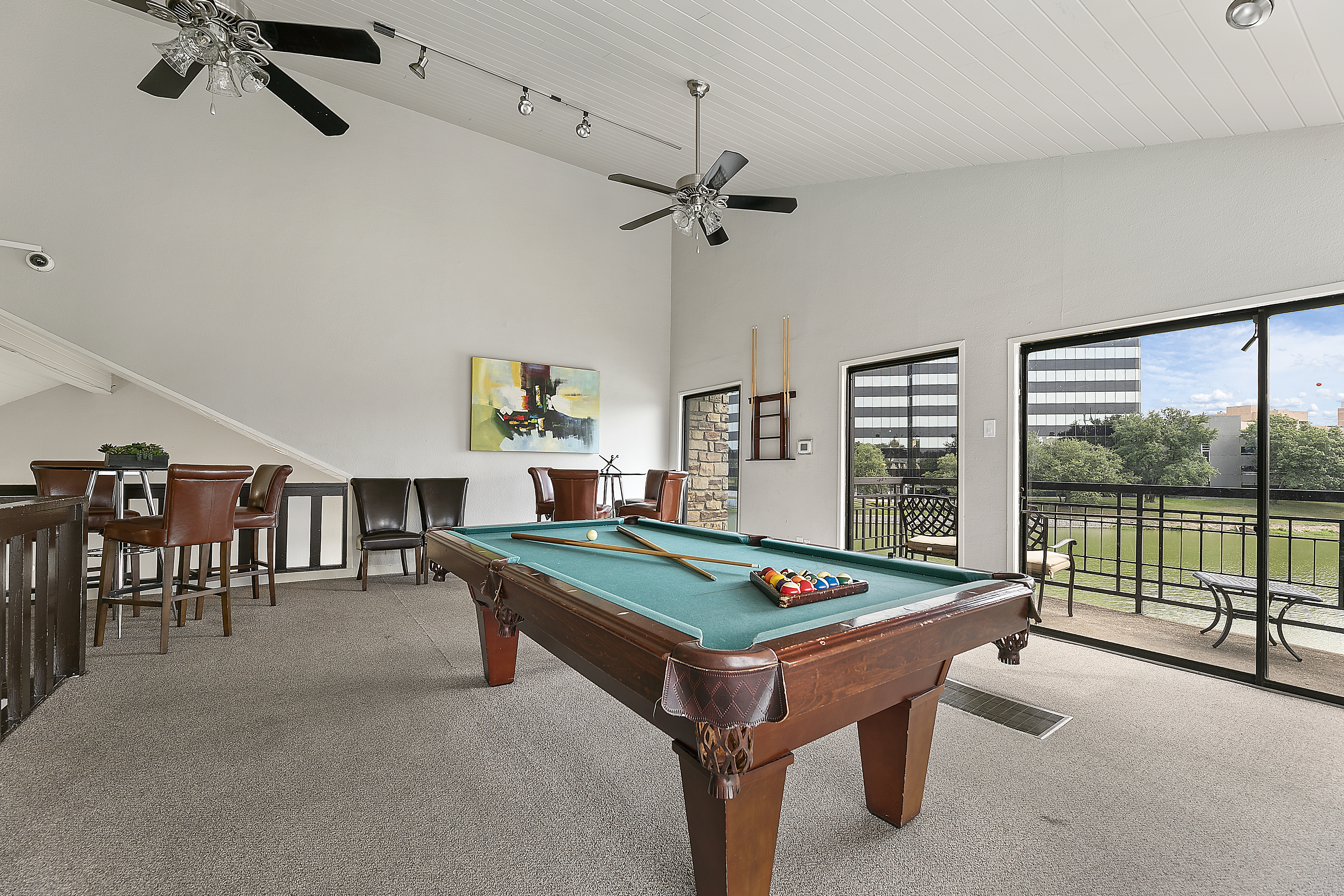 Lakeside Apartments clubhouse and community amenities